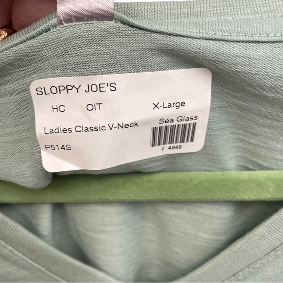 Platinum Delta Apparel Women’s Cut V Neck Sloppy Joe’s Key West Graphic Tee XL - Picture 4 of 5